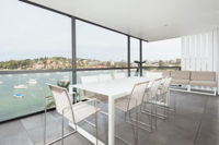 Harbour Front Single Level Apartment - Qld Realsetate