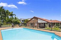 BB233 Banksia Beach Family Home 4 Bedrooms - Click Find