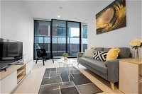 91cozy One Bedroom South Yarra Lively Neighbour