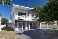SeaHaven 2 Richardson Ave Large home with Aircon Smart TV WIFI Netflix  Boat Parking - Adwords Guide