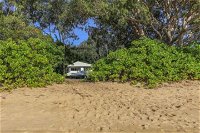 Seabreeze Beachfront Clifton - Click Find