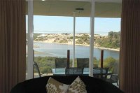 River Panorama Beach House - Internet Find