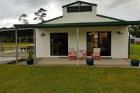 Froggy Hollow Holiday Cottage - Realestate Australia