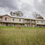 BATHURST GOLDFIELDS MOTEL on MOUNT PANORAMA - Click Find