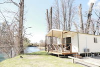 Riverglade Caravan Park - Internet Find