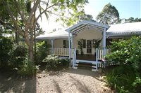 Noosa Country House - Swimm