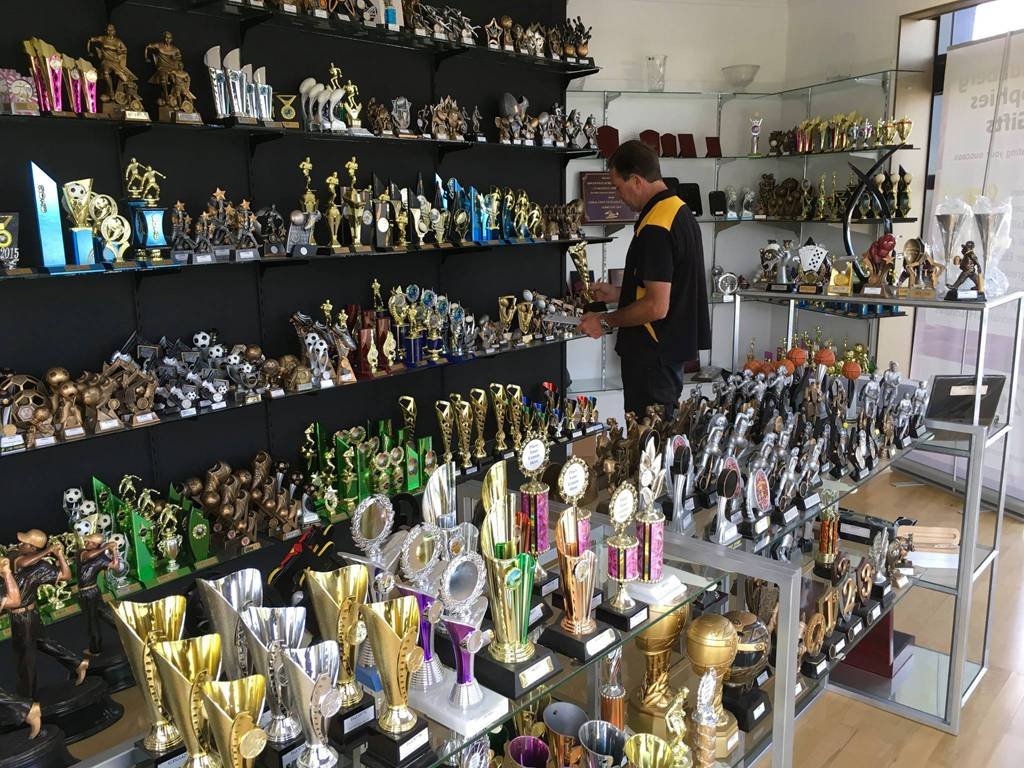 Bundaberg Trophies  Gifts - Click Find