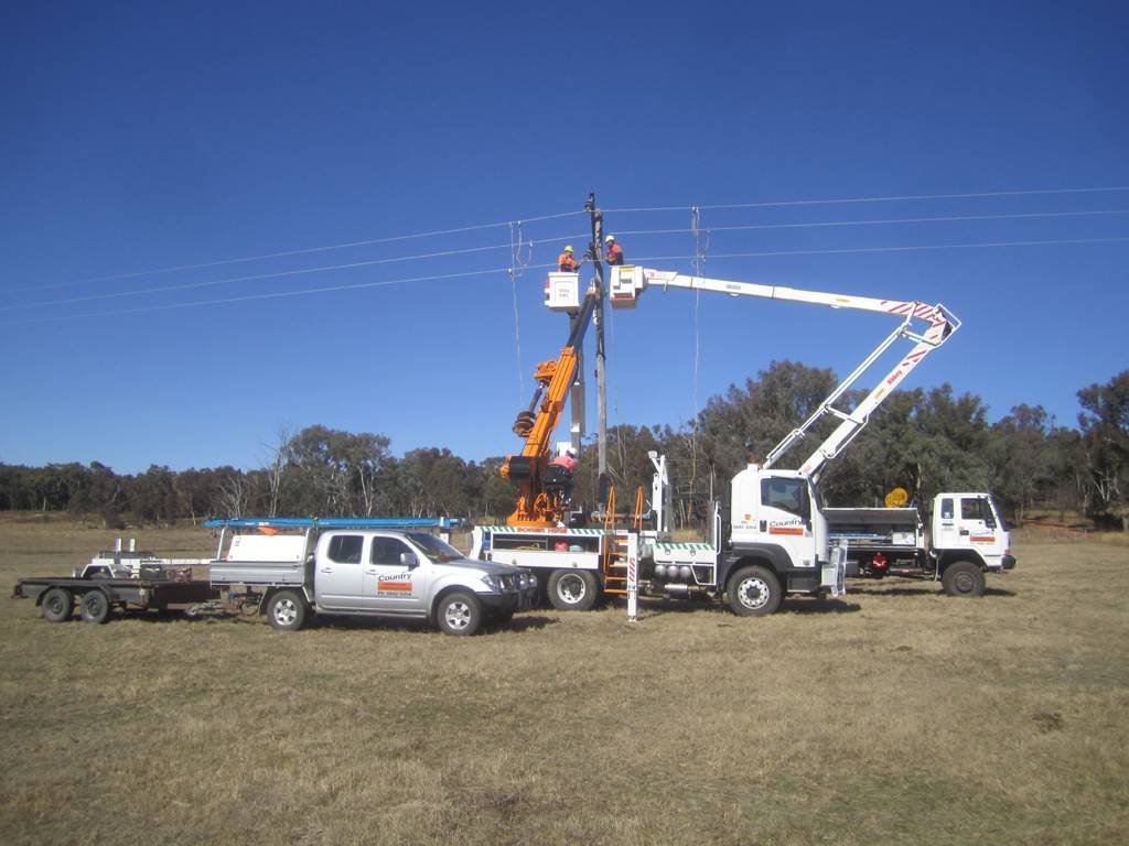 Country Powerline Constructions - thumb 1