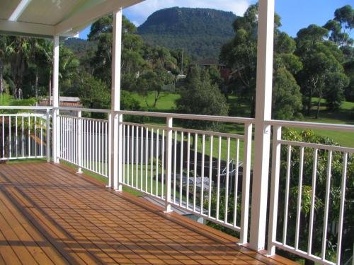 D & T Balustrade Systems - thumb 2