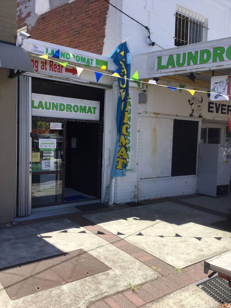 The Entrance Laundromat - Internet Find