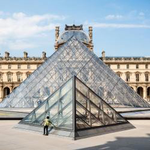 Louvre Museum, Paris Accommodation Africa