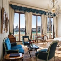 Luxury Hotels Accommodation Dubai