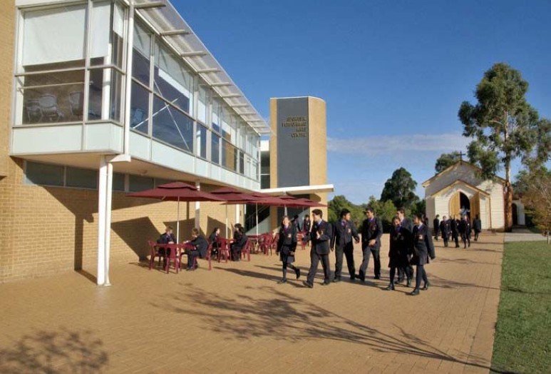 Nazareth College - Melbourne Private Schools 0