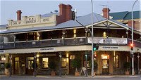 Coopers Alehouse at the Earl - Accommodation Rockhampton