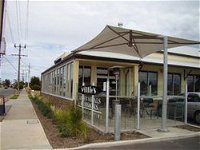 Wee Willie's Tavern - Pubs Melbourne