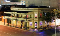 Crown  Anchor Hotel - Pubs Melbourne