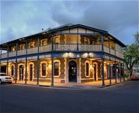 Kensington Hotel - Pubs and Clubs