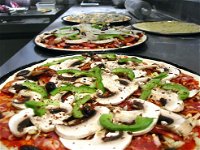 Zino Restaurant Pizzeria - Accommodation Nelson Bay