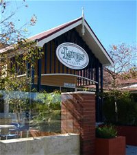 Lakers Tavern - Accommodation Airlie Beach