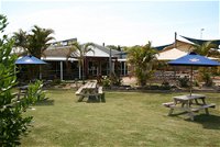 Moonee Beach Tavern - Accommodation Rockhampton