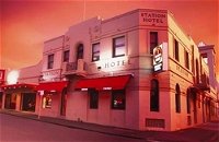 The Station Hotel - Foster Accommodation