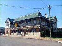 The Denman Hotel - Redcliffe Tourism
