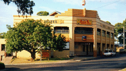 Royal Hotel Drouin - New South Wales Tourism 