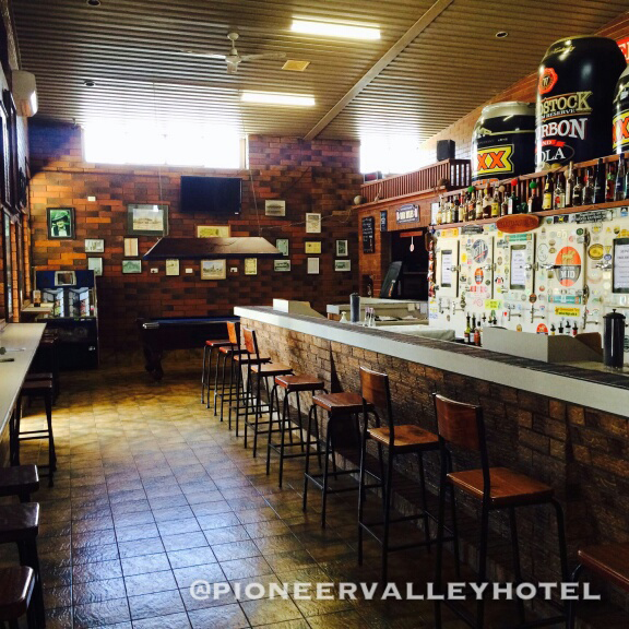 Pioneer Valley Hotel - Redcliffe Tourism