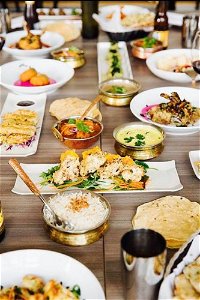 Roshni Fine Indian Cuisine - Foster Accommodation