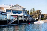Wharf Tavern - Sunshine Coast Tourism