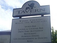 Glass House Mountains Tavern - Redcliffe Tourism