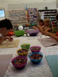 School Holiday One Hour Beading Workshops - Accommodation Redcliffe