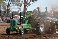 Barmedman Twilight Modified Tractor Pull - Accommodation Broken Hill