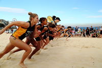 Henry Blooms Bondi Barefoot - Sydney Tourism