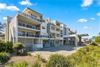 Quality Suites Pioneer Sands - Yamba Accommodation