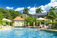 Aqualuna Beach Resort - QLD Tourism