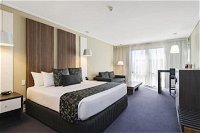 Quality Hotel Taylors Lakes - Accommodation Noosa
