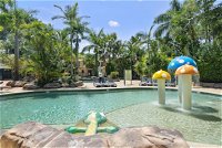 Ashmore Palms Holiday Village - Click Find