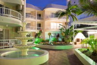Golden Shores Holiday Club - Accommodation Airlie Beach