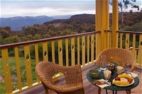 moments Mountain Retreat - Click Find