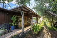Wisteria Cottage and Cabins - Accommodation Noosa