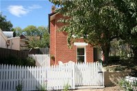 Annies Garden Cottage - Geraldton Accommodation