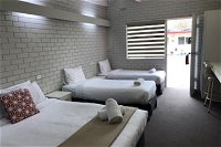 Wattle Motel - Accommodation Noosa