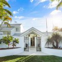 Island living in the heart of Noosa