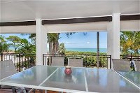 Dolce Vita Beachfront Holiday House - Accommodation Resorts