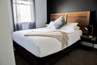 Revive Central Apartments - Accommodation Broken Hill