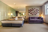 Comfy Kew Apartments - Accommodation Bookings