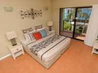 Compass Point - Accommodation Georgetown
