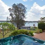 The House on the Lake at Fishing Point Lake Macquarie honestly put the line in  catch fish - Accommodation Brisbane