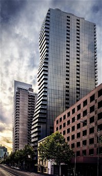 AKOM Melbourne - Tweed Heads Accommodation